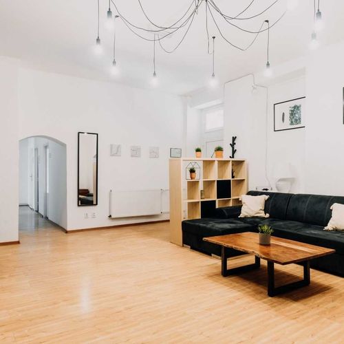 Superior XL Apartman pro 30 os. se 7 ložnicemi