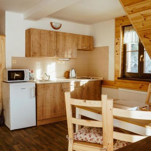 Apartman se sprchou s vlastní kuchyňkou pro 4 os. s 1 ložnicí