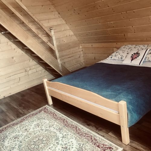 Pokój 6-osobowy na piętrze z antresolą