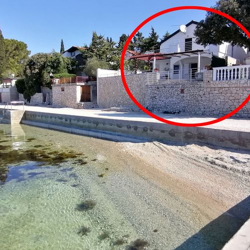 Apartament 8-osobowy z klimatyzacją z widokiem na morze z 4 pomieszczeniami sypialnianymi K-16177