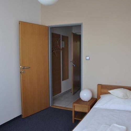 Camera single cu duș
