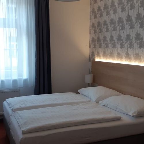 Camera single cu duș