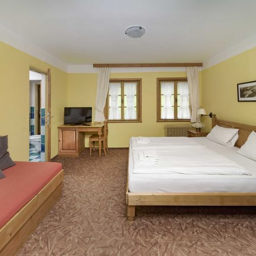 Apartament familial(ă) cu baie cu 2 camere pentru 4 pers. (se poate solicita pat suplimentar)