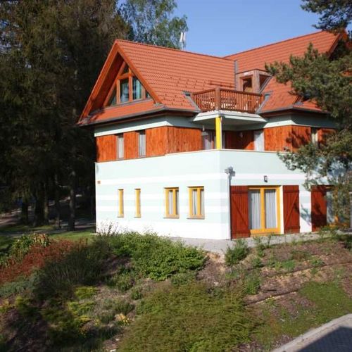 Apartman s vlastní kuchyní pro 6 os. se 3 ložnicemi s částečným výhledem na jezero