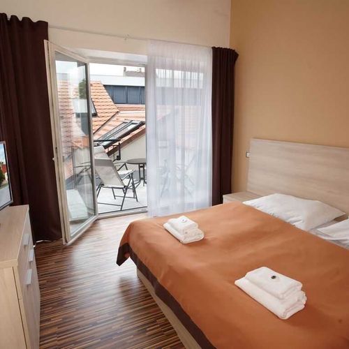 Apartament 4-osobowy z 2 pomieszczeniami sypialnianymi