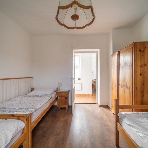 Apartament familial(ă) întreaga unitate pentru 5 pers. (se inchirieaza doar integral)