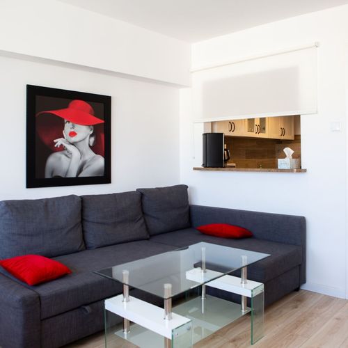Apartament deluxe cu vedere spre oraș cu 2 camere pentru 4 pers.