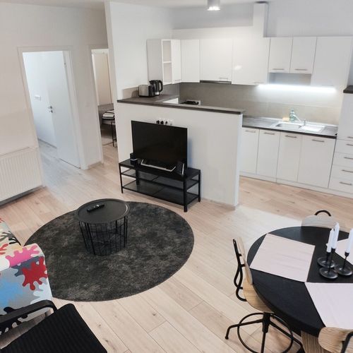 Apartament superior queen cu 2 camere pentru 4 pers.