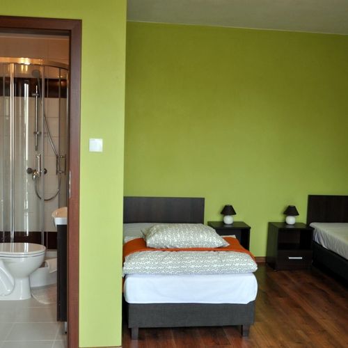 Pokój 2-osobowy na parterze Economy (możliwa dostawka)