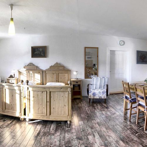 Apartament cu duș cu 2 camere pentru 7 pers.