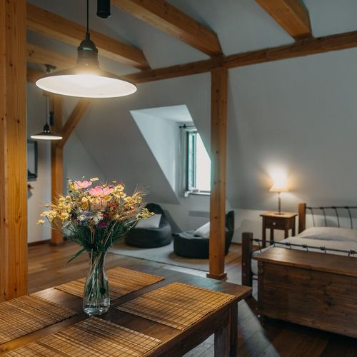 Apartman se sprchou s vlastní malou kuchyňkou pro 4 os. se 2 ložnicemi (s možností přistýlky)