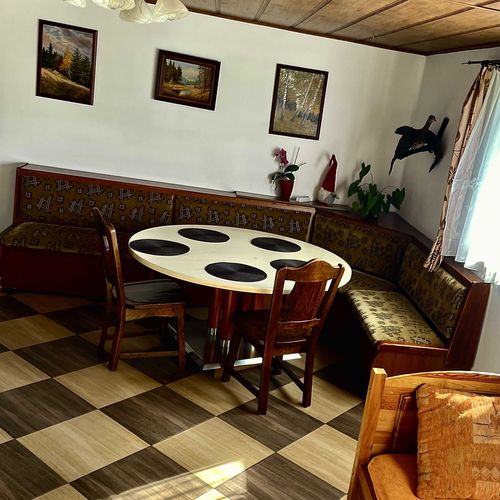Apartament cu chicinetă proprie cu vedere spre grădină cu 1 camera pentru 5 pers.