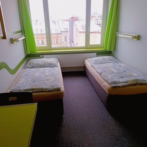 Camera  twin cu duș