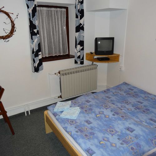Camera dubla cu baie tV cu ecran plat
