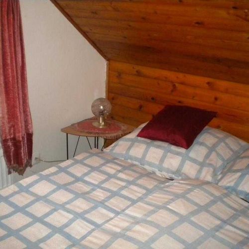 Camera cvadrupla cu duș