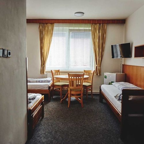 Pokój 3-osobowy z prysznicem z widokiem na góry