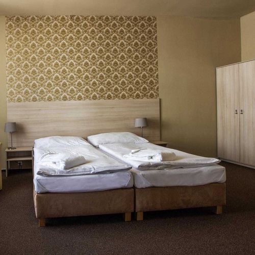 Pokoj se sprchou  pro 1 os. (s možností přistýlky)
