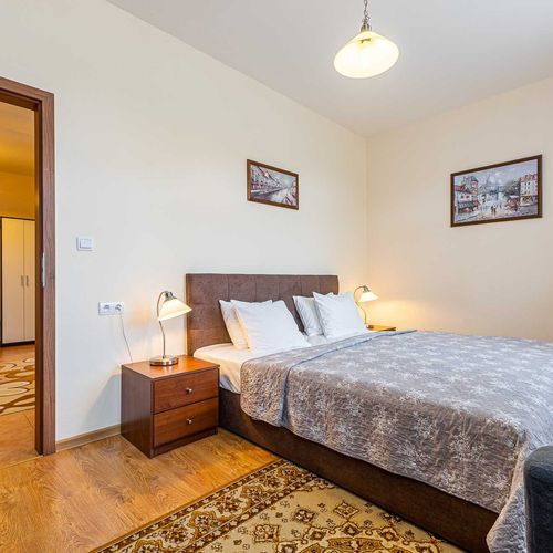 Apartament standard cu duș cu 1 camera pentru 2 pers. (se poate solicita pat suplimentar)