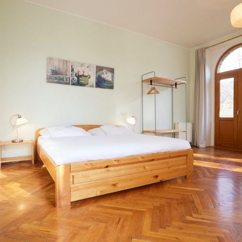 Apartament cu duș cu 2 camere pentru 5 pers. (se poate solicita pat suplimentar)