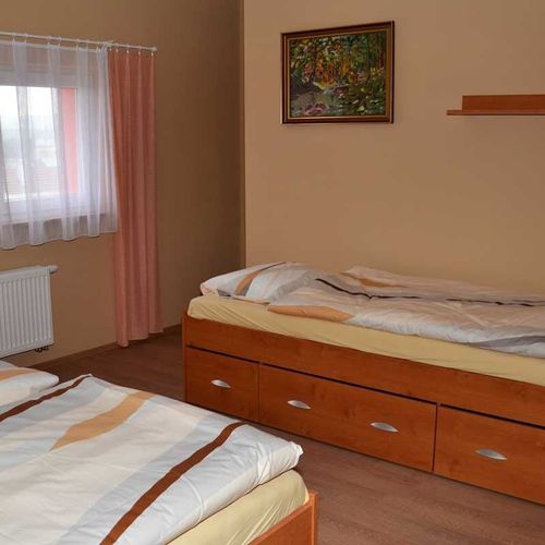 Apartman se sprchou s vlastní kuchyňkou pro 3 os. s 1 ložnicí