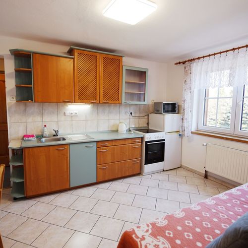 Apartament cu baie cu bucătărie proprie cu 2 camere pentru 6 pers.