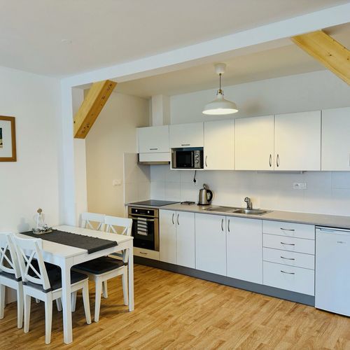 Apartament familial(ă) cu vedere spre oraș cu 2 camere pentru 4 pers. (se poate solicita pat suplimentar)