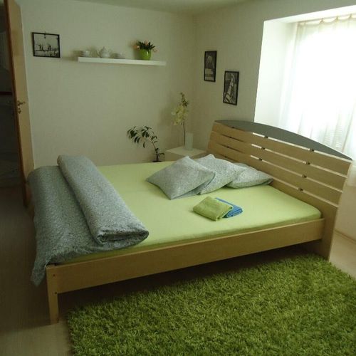 Apartman se sprchou s vlastní malou kuchyňkou pro 2 os. s 1 ložnicí
