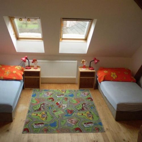 Pokoj s balkónem se sprchou pro 2 os. (s možností přistýlky)