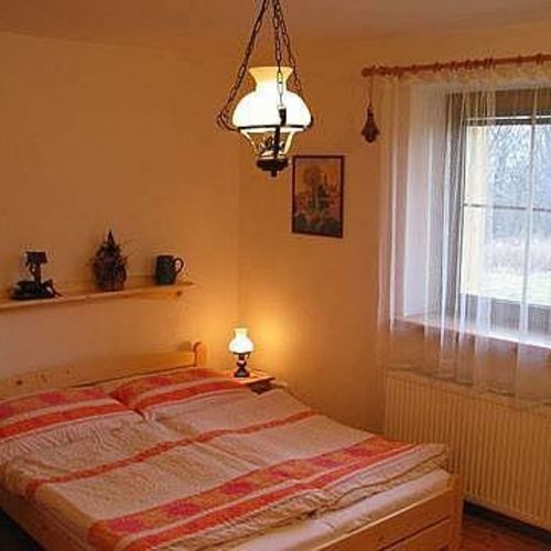 Camera cvadrupla cu duș cu chicinetă proprie