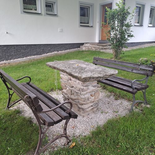 Camera cvadrupla cu duș (se poate solicita pat suplimentar)