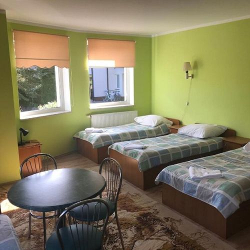 Apartament 5-osobowy z łazienką z aneksem kuchennym z 1 pomieszczeniem sypialnianym