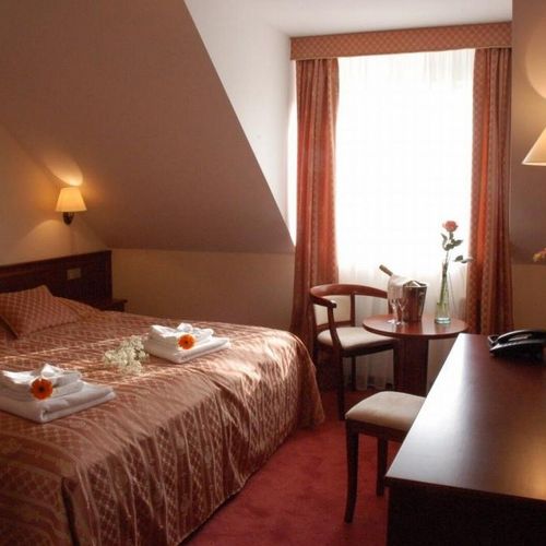 Pokój 2-osobowy z prysznicem (możliwa dostawka)