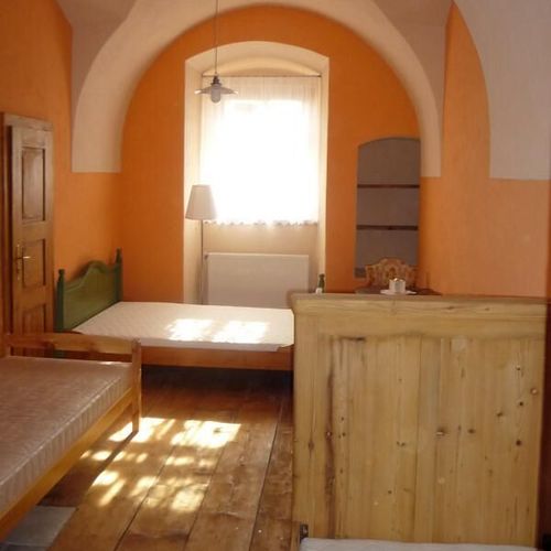 Apartament cu duș cu chicinetă proprie pentru 5 pers.