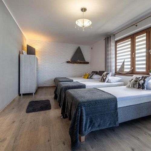 Apartament la parter cu terasă cu 1 camera pentru 4 pers.