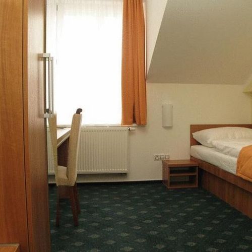 Camera single standard cu baie