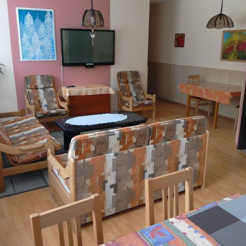 Apartman se sprchou s vlastní kuchyňkou pro 14 os.