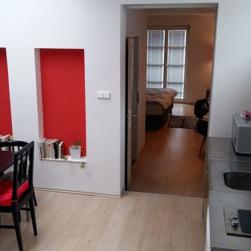 Apartman se sprchou s vlastní kuchyňkou pro 4 os. se 2 ložnicemi