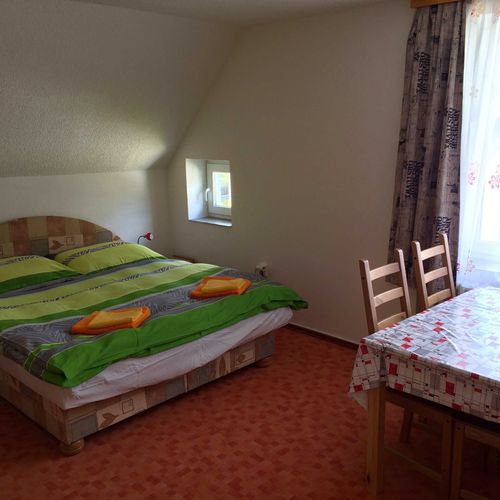 Apartman se sprchou  pro 4 os.
