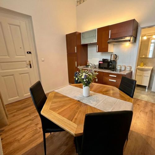 Apartman se sprchou s vlastní kuchyňkou pro 4 os. s 1 ložnicí