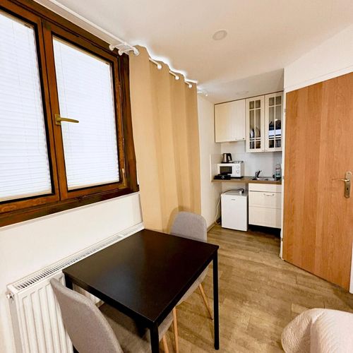 Studio Apartman se sprchou s manželskou postelí s 1 ložnicí