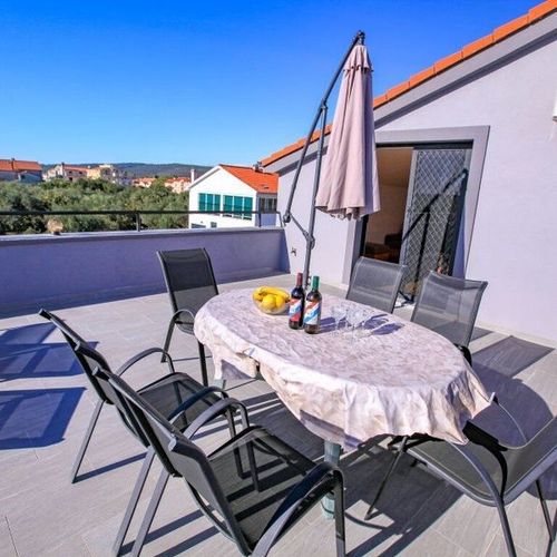 Apartament cu terasă cu panoramă cu 3 camere pentru 6 pers.