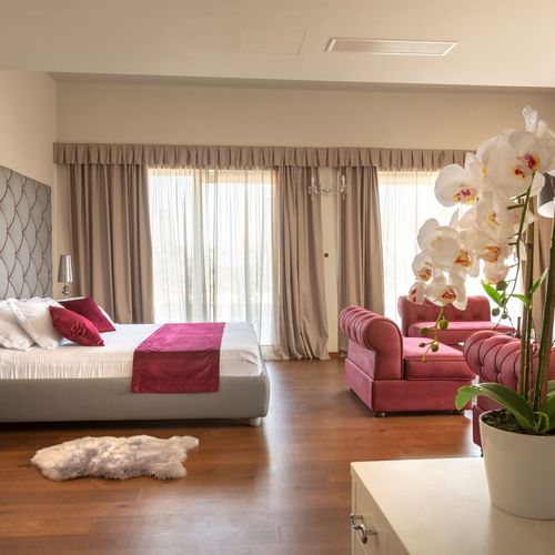 Apartament la parter cu balcon cu 1 camera pentru 2 pers.