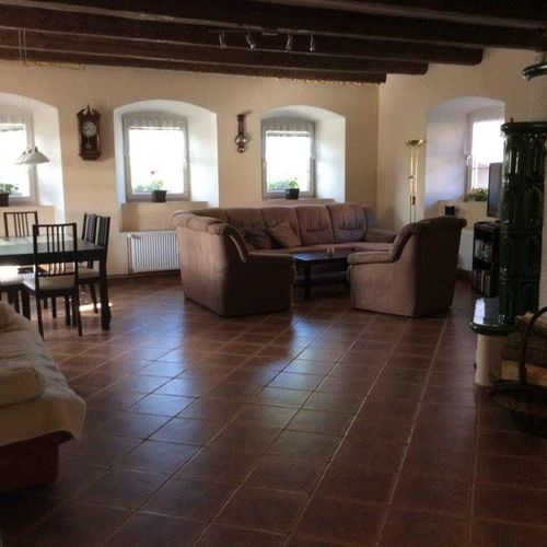Apartman se sprchou s vlastní kuchyňkou pro 9 os. se 3 ložnicemi (s možností přistýlky)