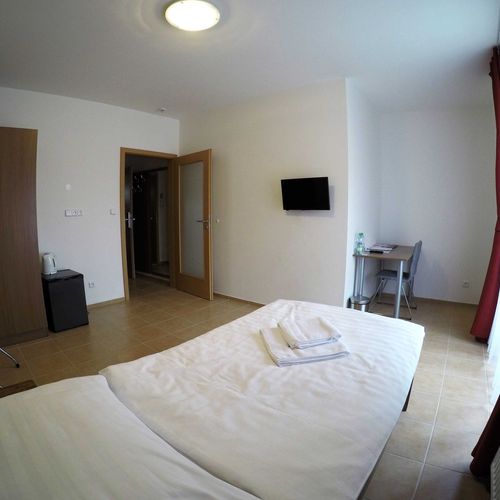 Camera single cu duș