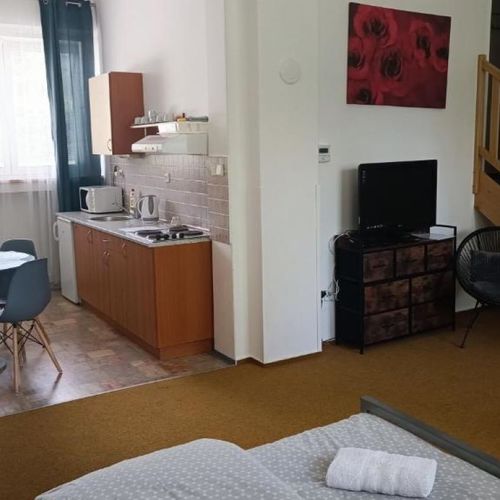Apartman se sprchou s vlastní kuchyňkou pro 6 os. se 3 ložnicemi