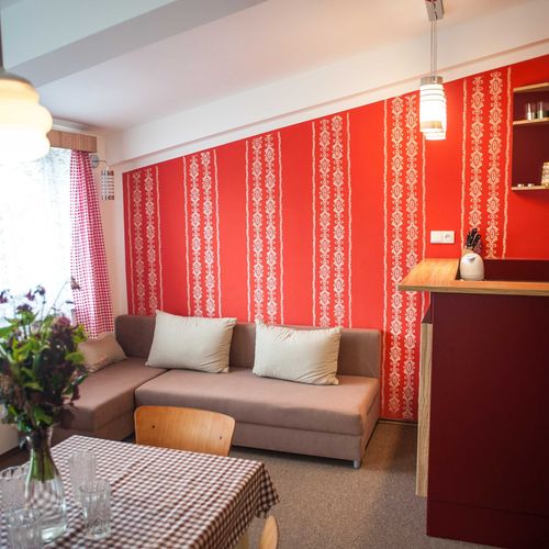 Apartman s klimatizací se sprchou pro 2 os. s 1 ložnicí (s možností přistýlky)