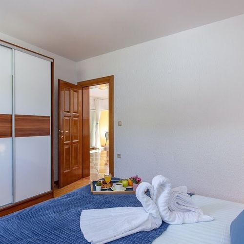 Deluxe Apartman pro 4 os. se 2 ložnicemi s výhledem na moře (s možností přistýlky)