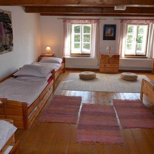 Studio Apartman se sprchou pro 8 os.