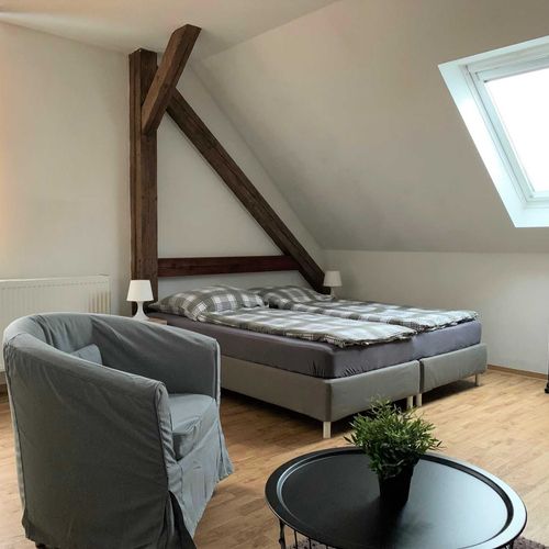 Apartman se sprchou s vlastní kuchyňkou pro 13 os.