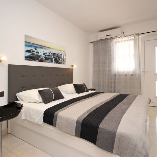 Apartament 2-osobowy na parterze z klimatyzacją z 1 pomieszczeniem sypialnianym